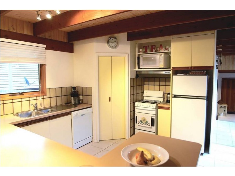 9 Highett Road, Highton VIC 3216