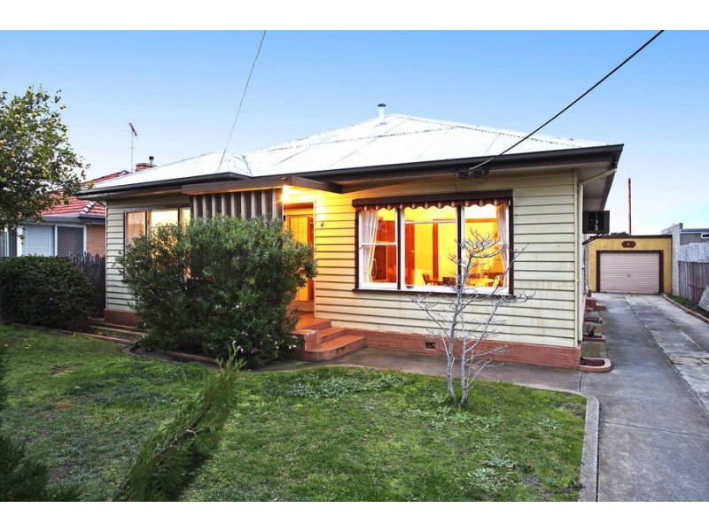 4 Walsgott Street, North Geelong VIC 3215