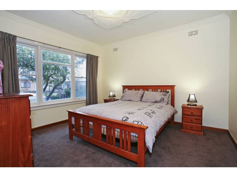 4 Walsgott Street, North Geelong VIC 3215