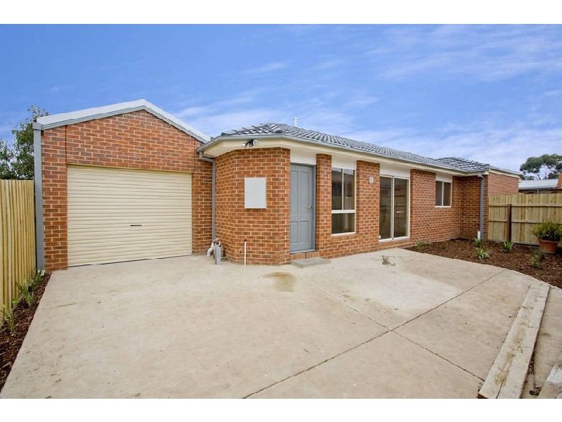 2/9 Konrads Crescent, Highton VIC 3216
