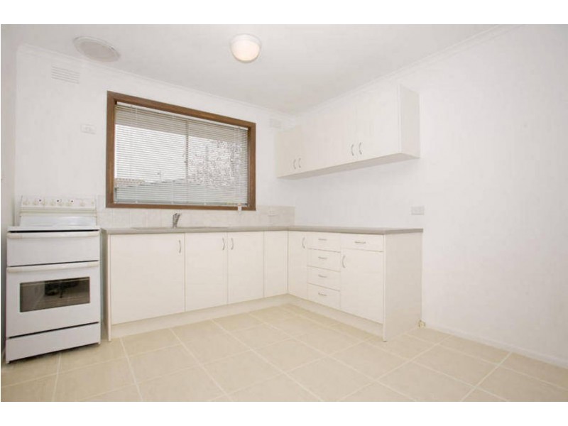 2/62 Kedleston Rd, Herne Hill VIC 3218