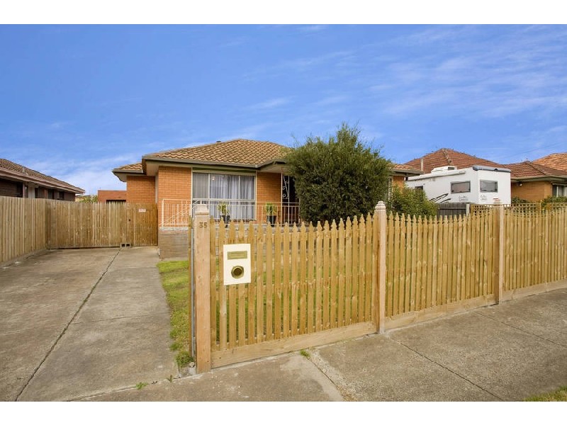 35 Barton Street, Bell Park VIC 3215