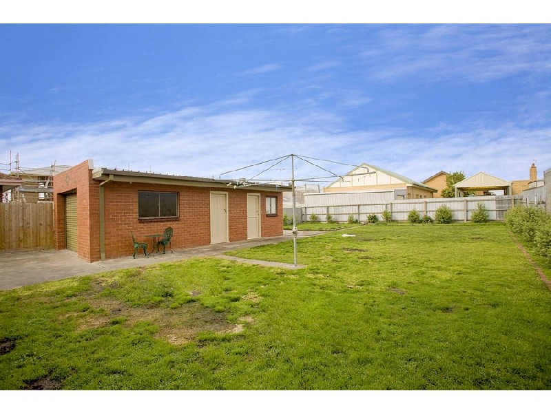 35 Barton Street, Bell Park VIC 3215