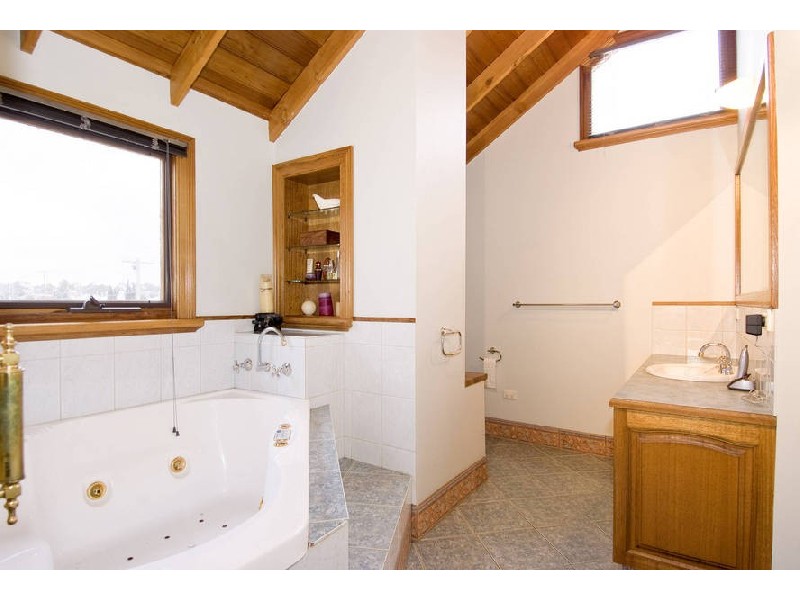 94 Garden Street, Geelong VIC 3220