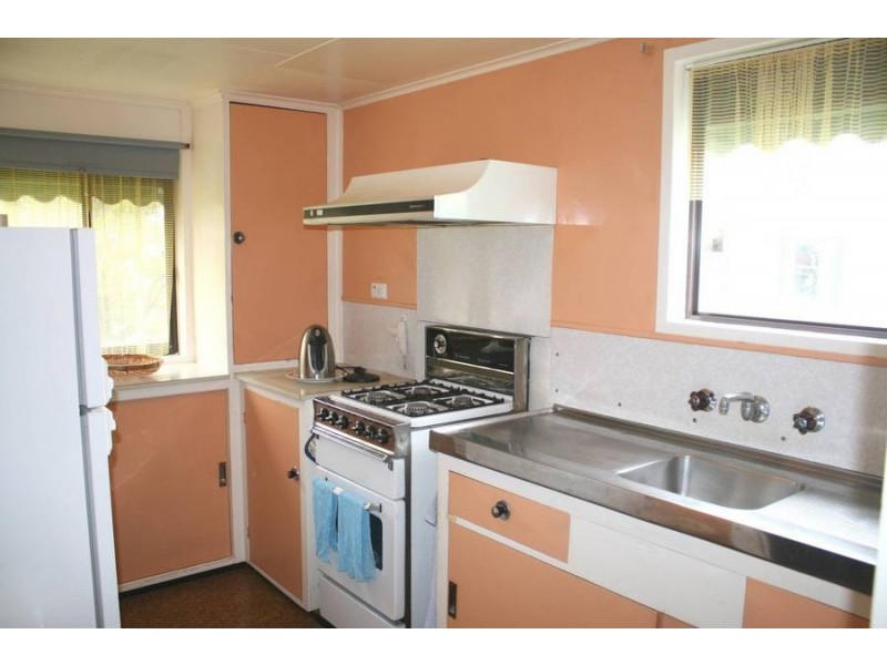 3 Carrington Street, East Geelong VIC 3219