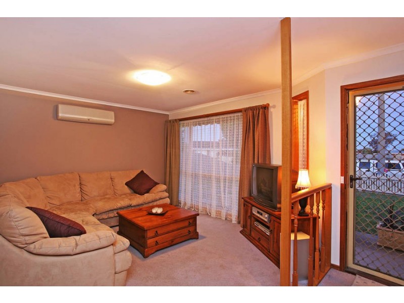 18 Orbit Drive, Whittington VIC 3219