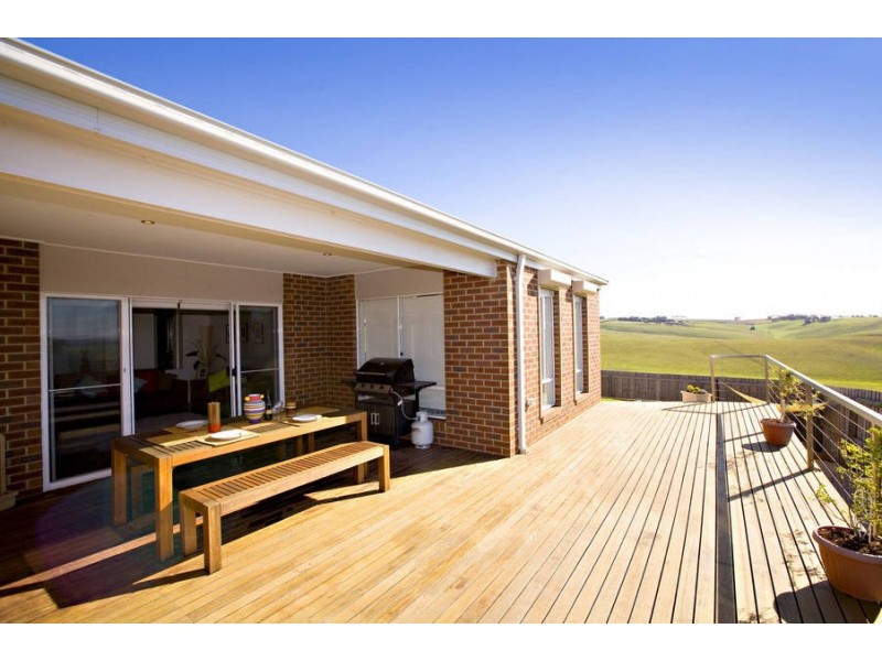 31 Exmoor Close, Highton VIC 3216