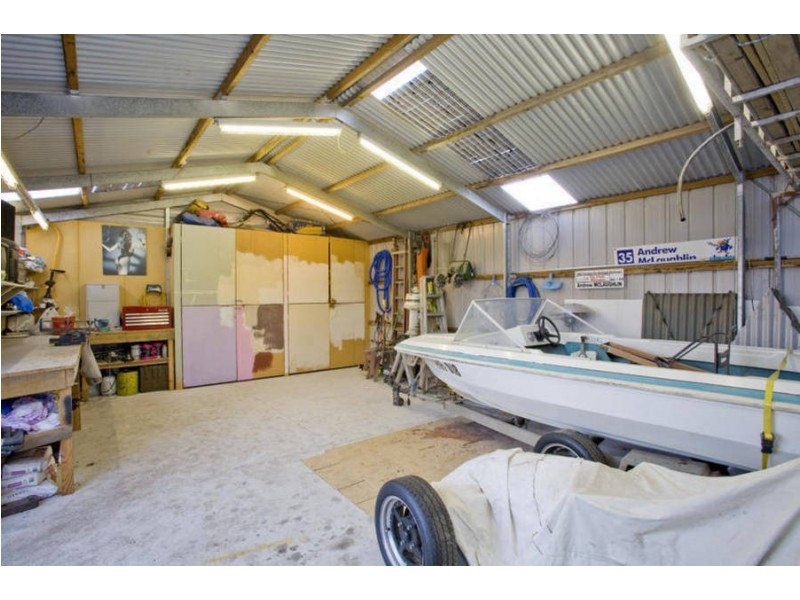 35 Washington Gardens, Leopold VIC 3224