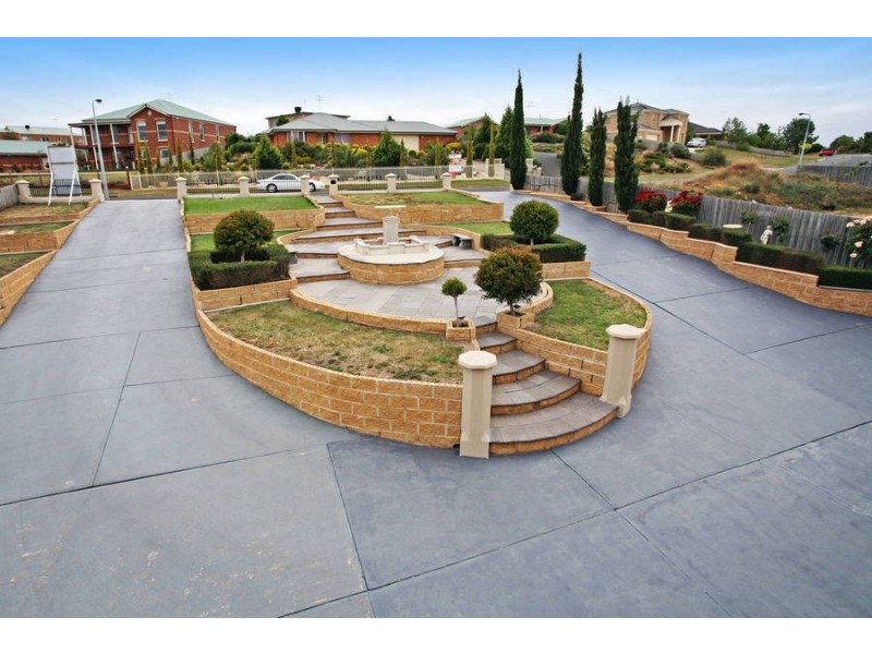 14 Washington Gardens, Leopold VIC 3224