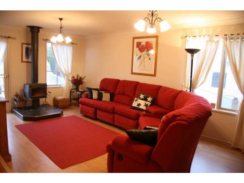 14 Washington Gardens, Leopold VIC 3224