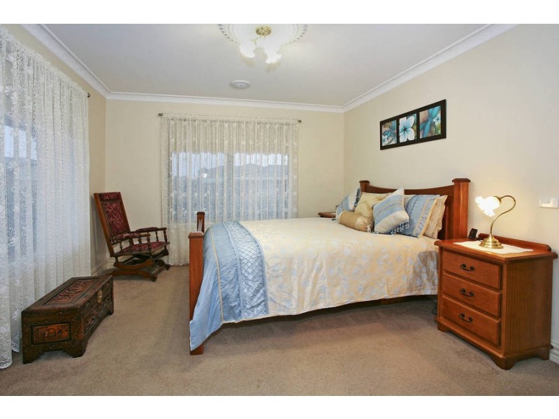 38 Paratone Crescent, St Albans Park VIC 3219