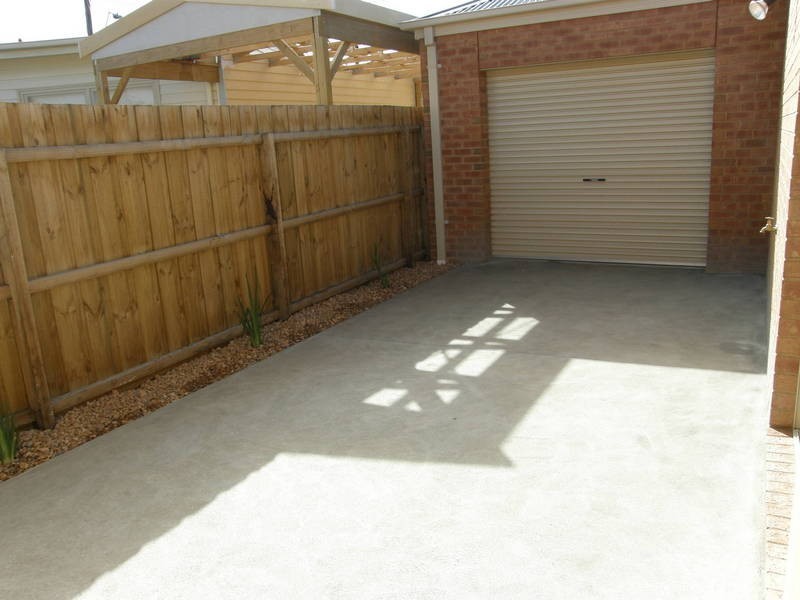 7 Taliska Avenue, Hamlyn Heights VIC 3215