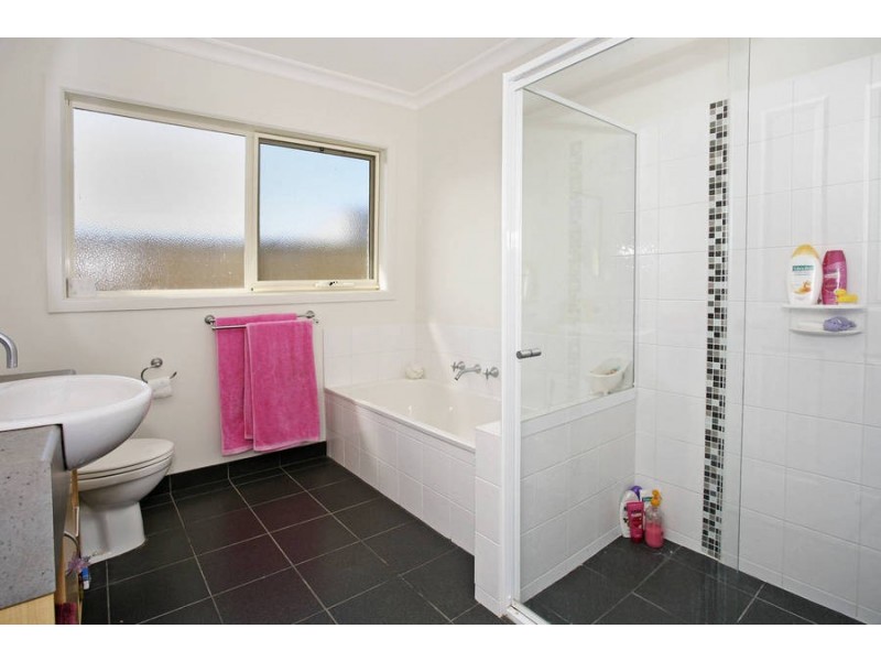 2A Darling Street, East Geelong VIC 3219