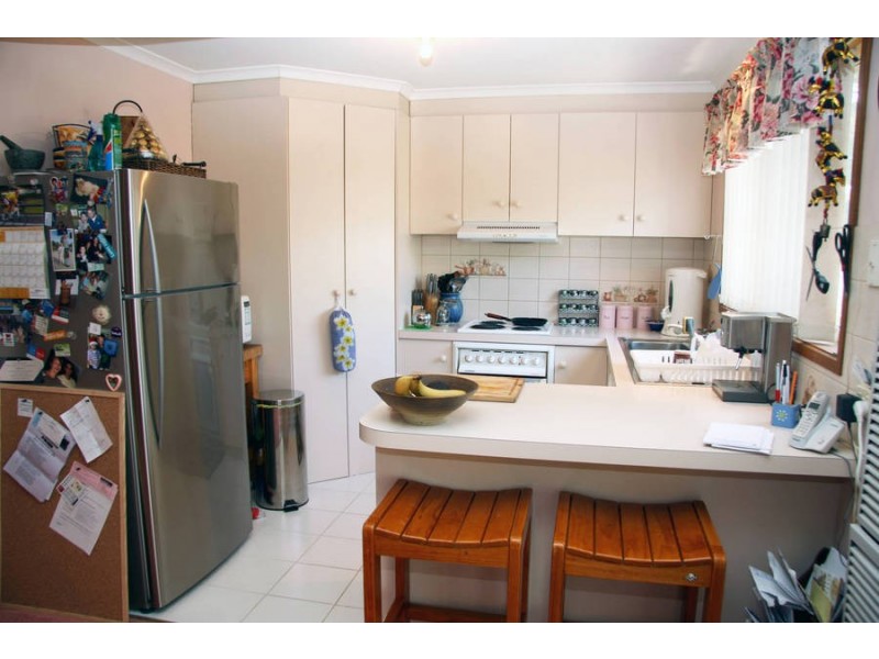 4 Reta Close, Leopold VIC 3224