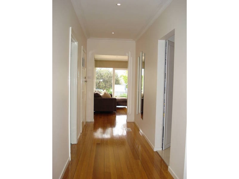 6 Cambra Rd, Belmont VIC 3216