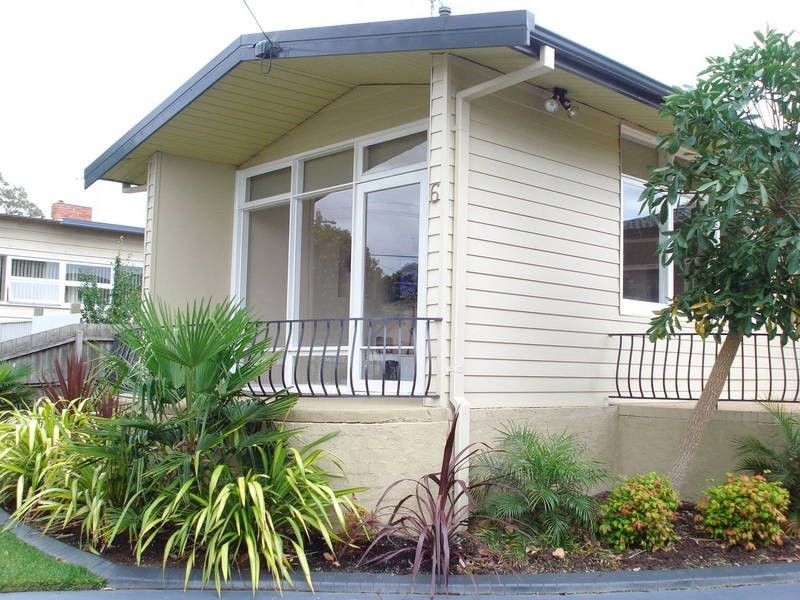 6 Cambra Rd, Belmont VIC 3216