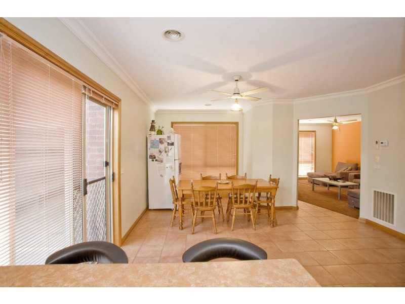 72 Forest Road South, Lara VIC 3212