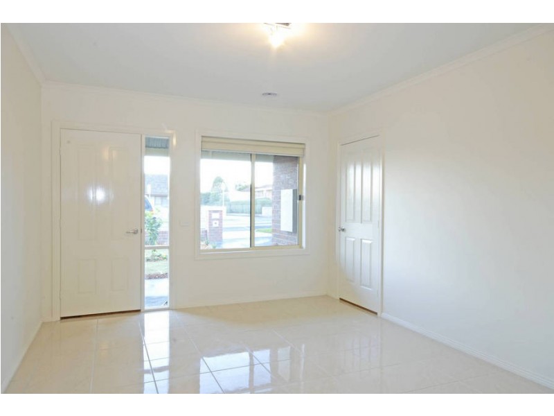 2/146 Separation Street, Bell Park VIC 3215