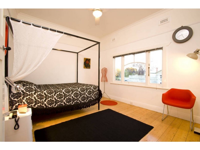 16 Loch Street, East Geelong VIC 3219