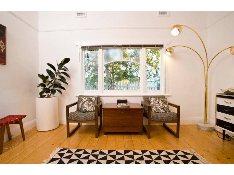 16 Loch Street, East Geelong VIC 3219