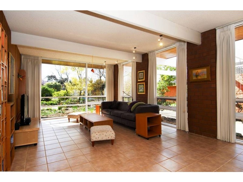 3 Bruthen Road, Highton VIC 3216