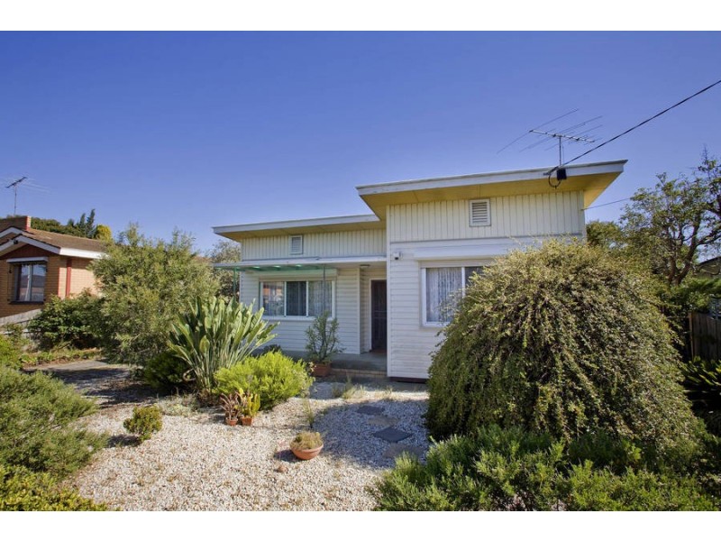 16 Elmore Street, Norlane VIC 3214