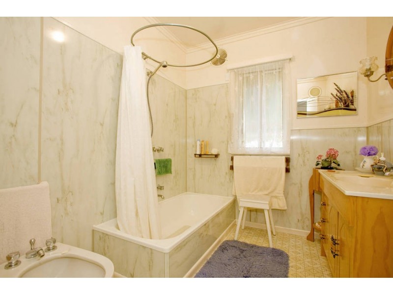 16 Elmore Street, Norlane VIC 3214