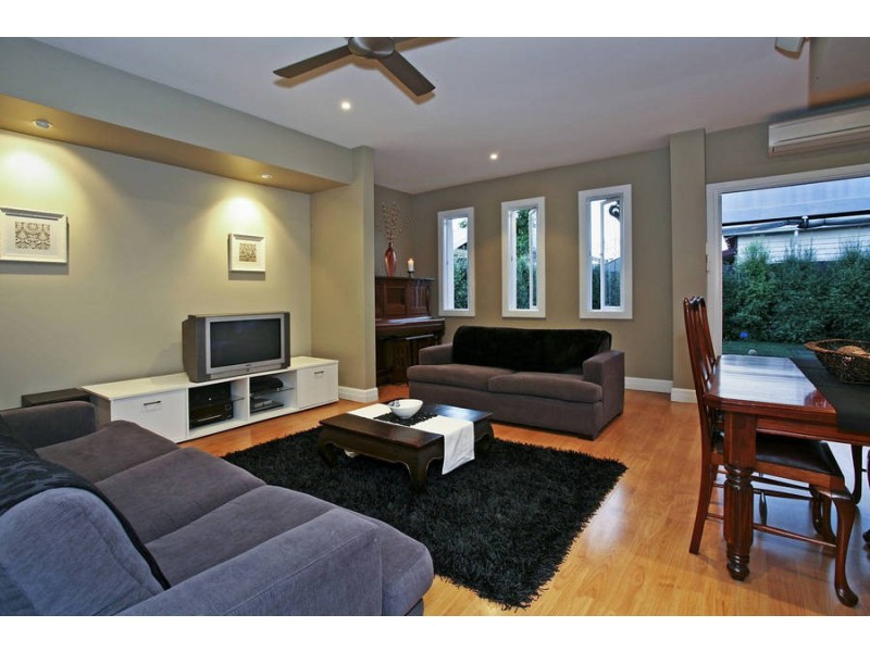 2 Kernot Street, East Geelong VIC 3219