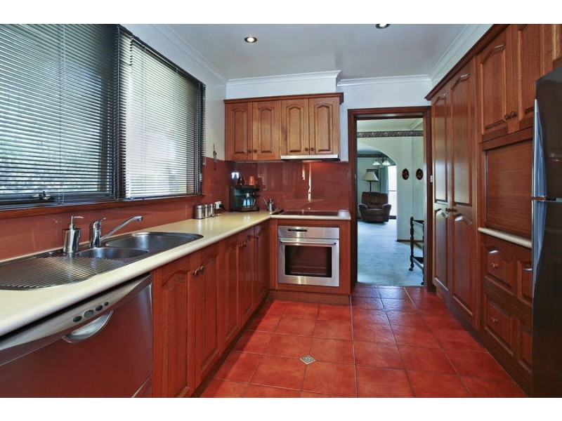 5 Polwarth Crescent, Belmont VIC 3216