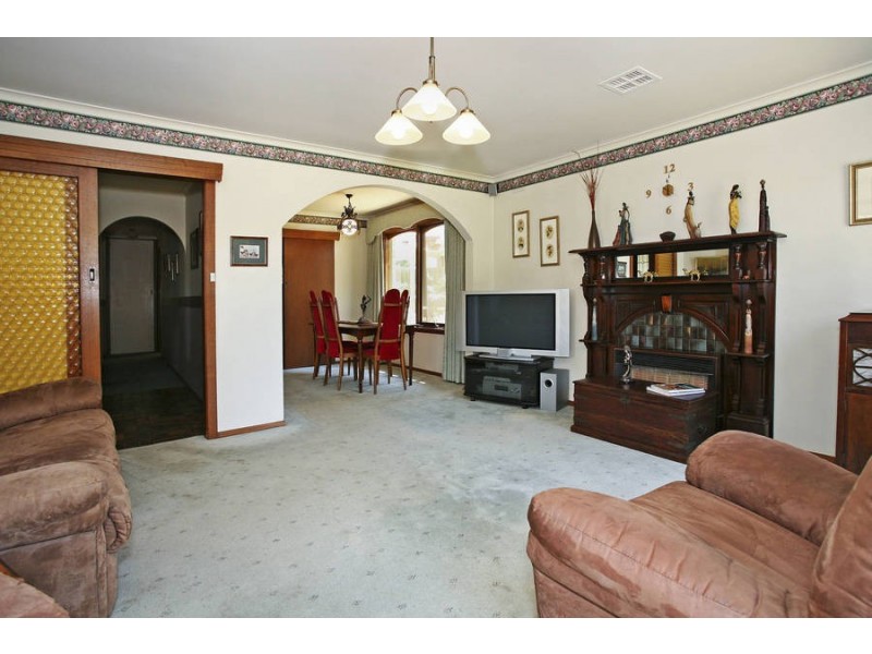 5 Polwarth Crescent, Belmont VIC 3216