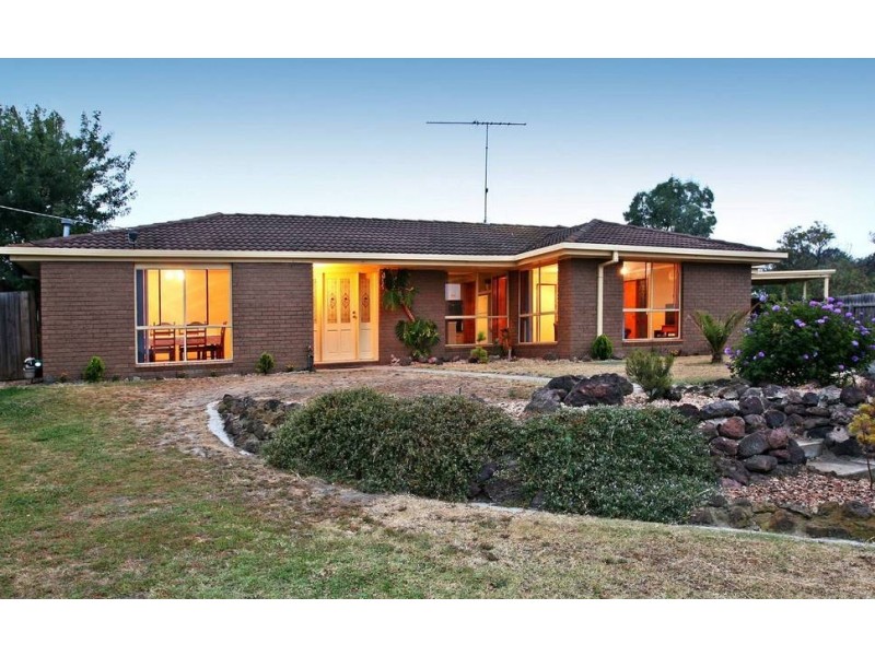 17 Nathan Court, Leopold VIC 3224