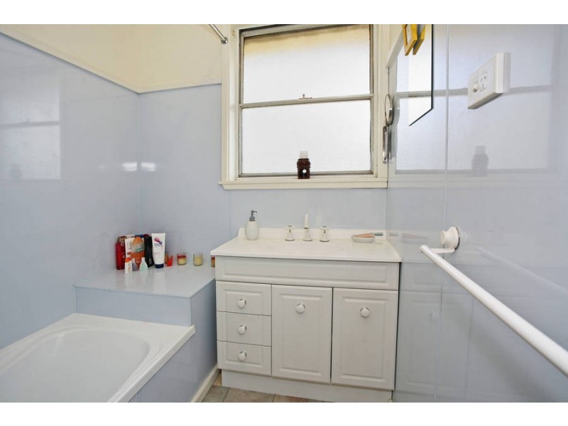 25 Callander Street, East Geelong VIC 3219