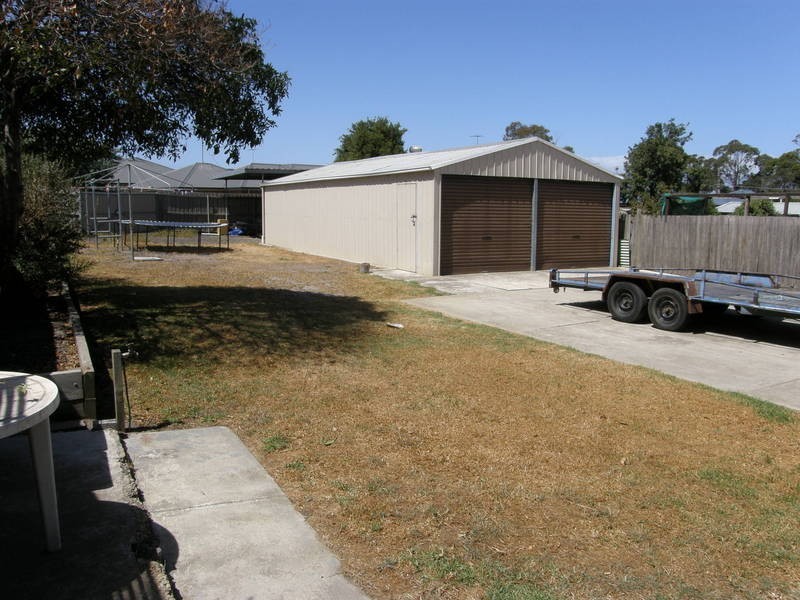 37 Breakwater Road, East Geelong VIC 3219