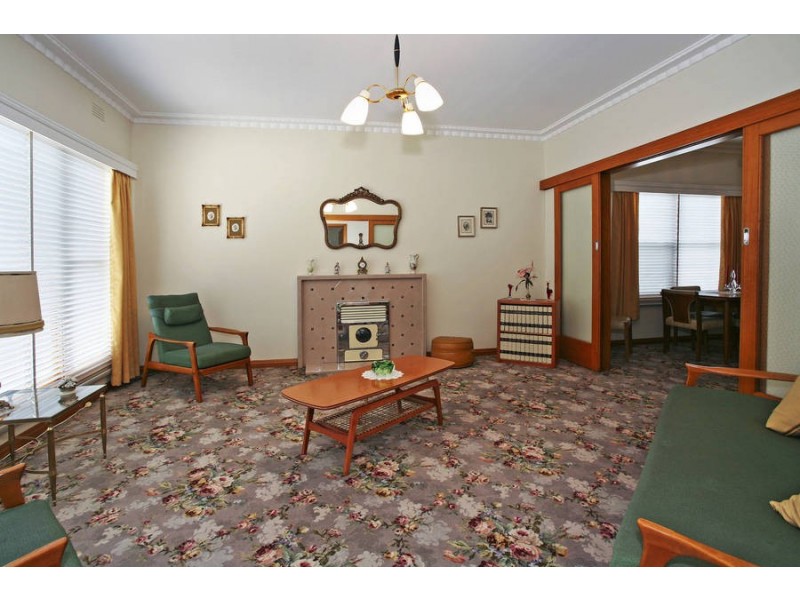 12 Bellarine Highway, Newcomb VIC 3219