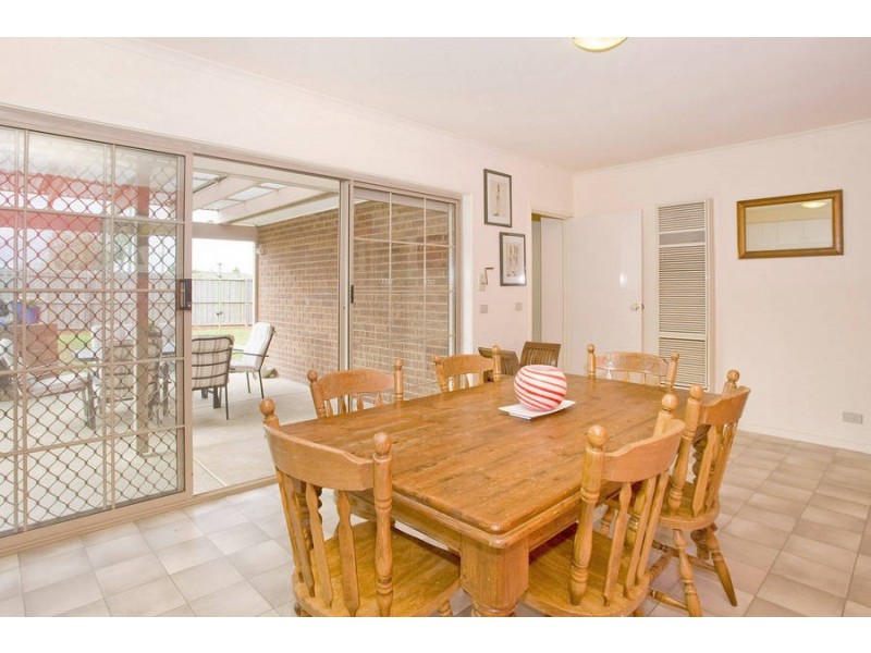 30 Ashleigh Crescent, Bell Park VIC 3215