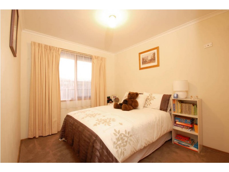 73 Benjamin Drive, Lara VIC 3212