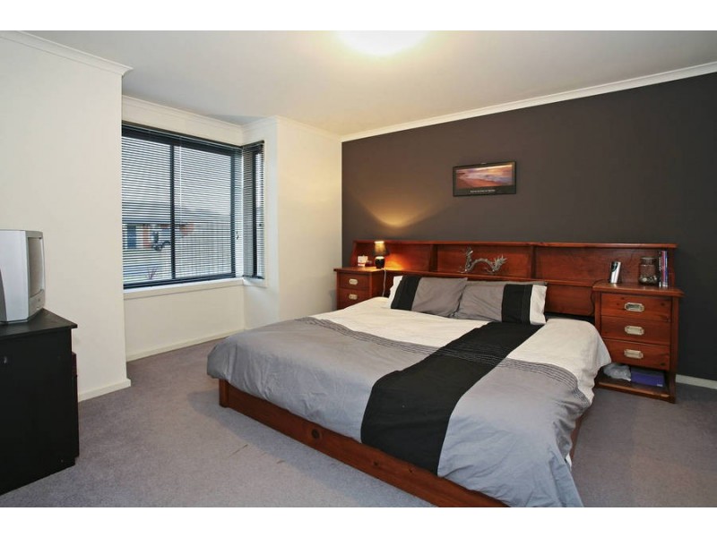 11 Split Court, Leopold VIC 3224