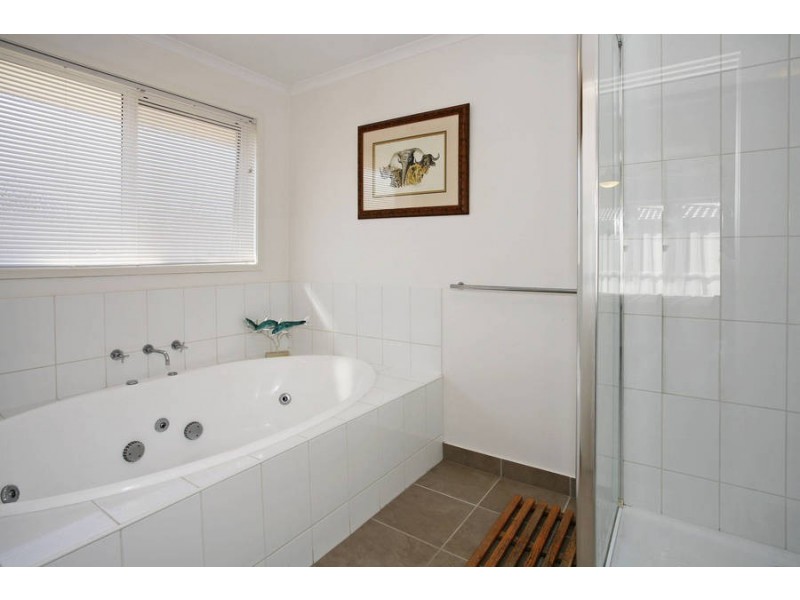 3-5 Ellesby Court, Grovedale VIC 3216