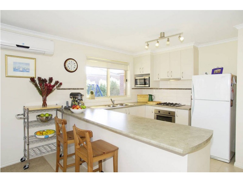 9 McCubbin Court, Corio VIC 3214