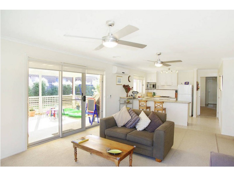 9 McCubbin Court, Corio VIC 3214