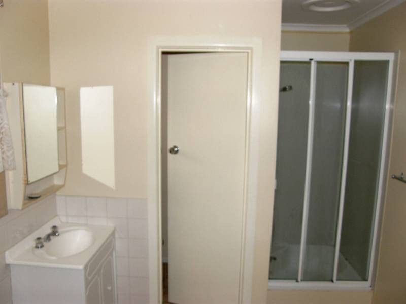 17 Carey Street, Hamlyn Heights VIC 3215