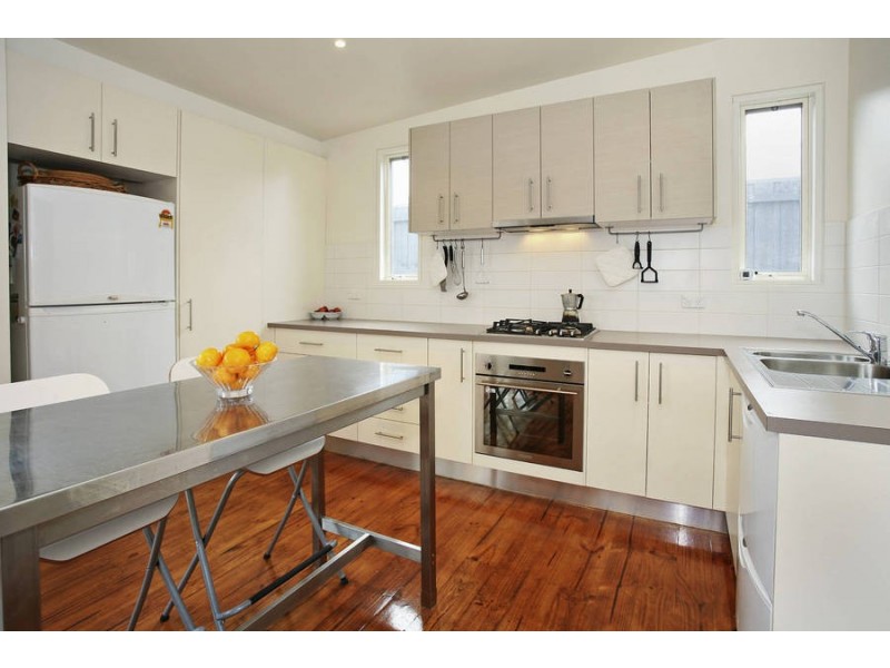 30 Daisy Street, Newtown VIC 3220