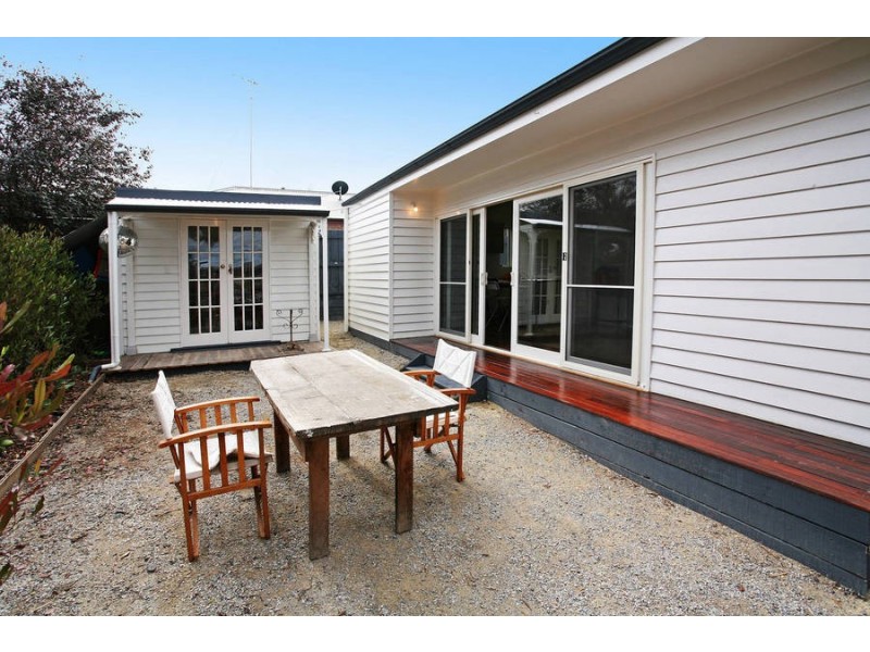 30 Daisy Street, Newtown VIC 3220