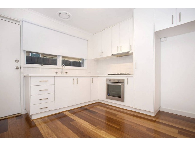 2/7 Stafford Street, Herne Hill VIC 3218