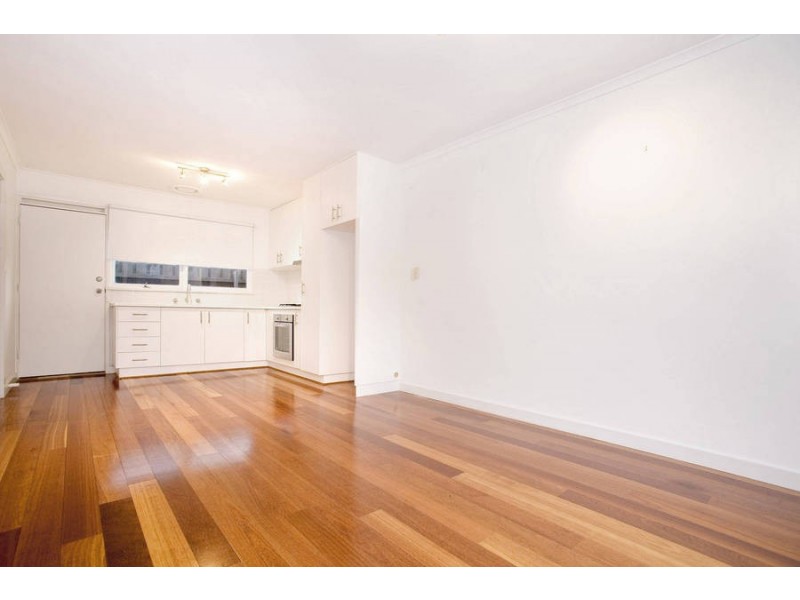 2/7 Stafford Street, Herne Hill VIC 3218