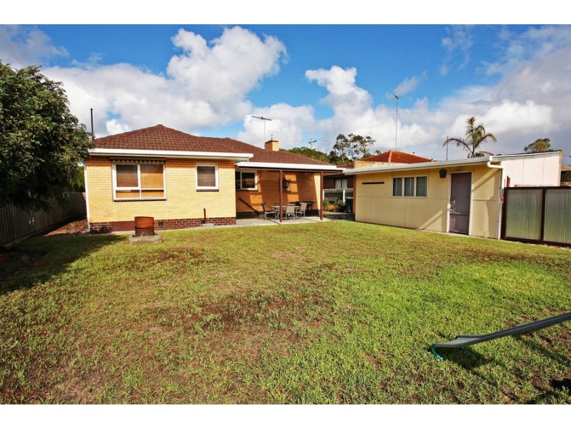 39 Truscott Street, Whittington VIC 3219