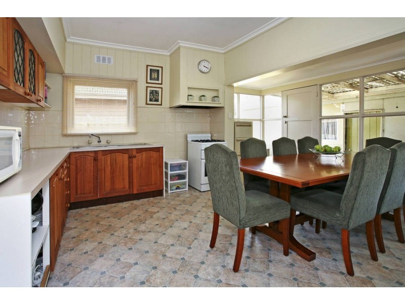 9 Lomond Terrace, East Geelong VIC 3219