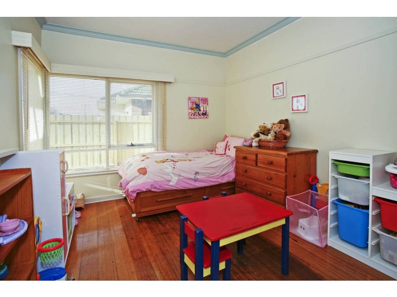 9 Lomond Terrace, East Geelong VIC 3219