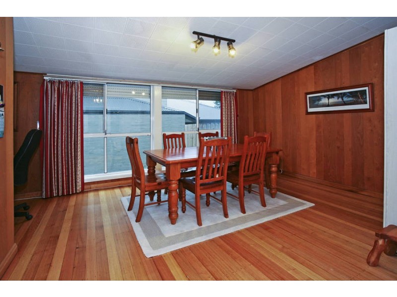 24 Grant Street, Newtown VIC 3220