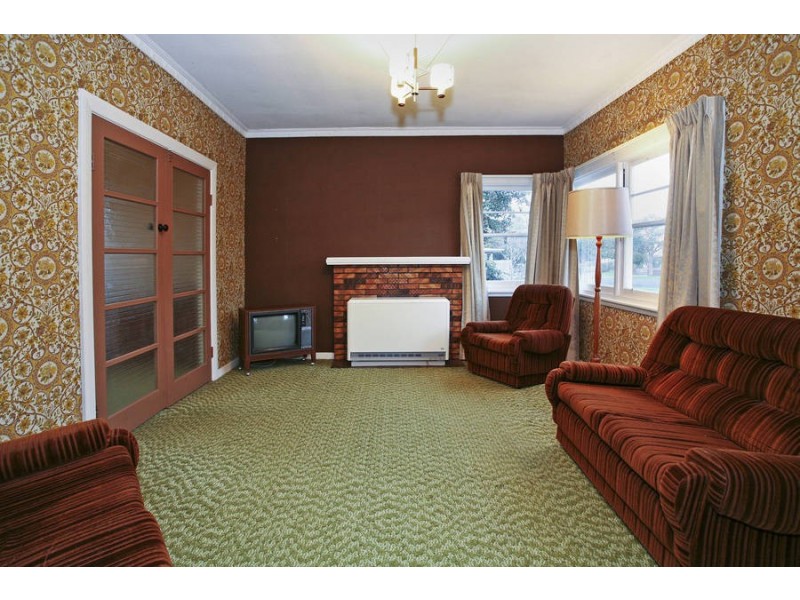 23 Logan Street, Hamlyn Heights VIC 3215